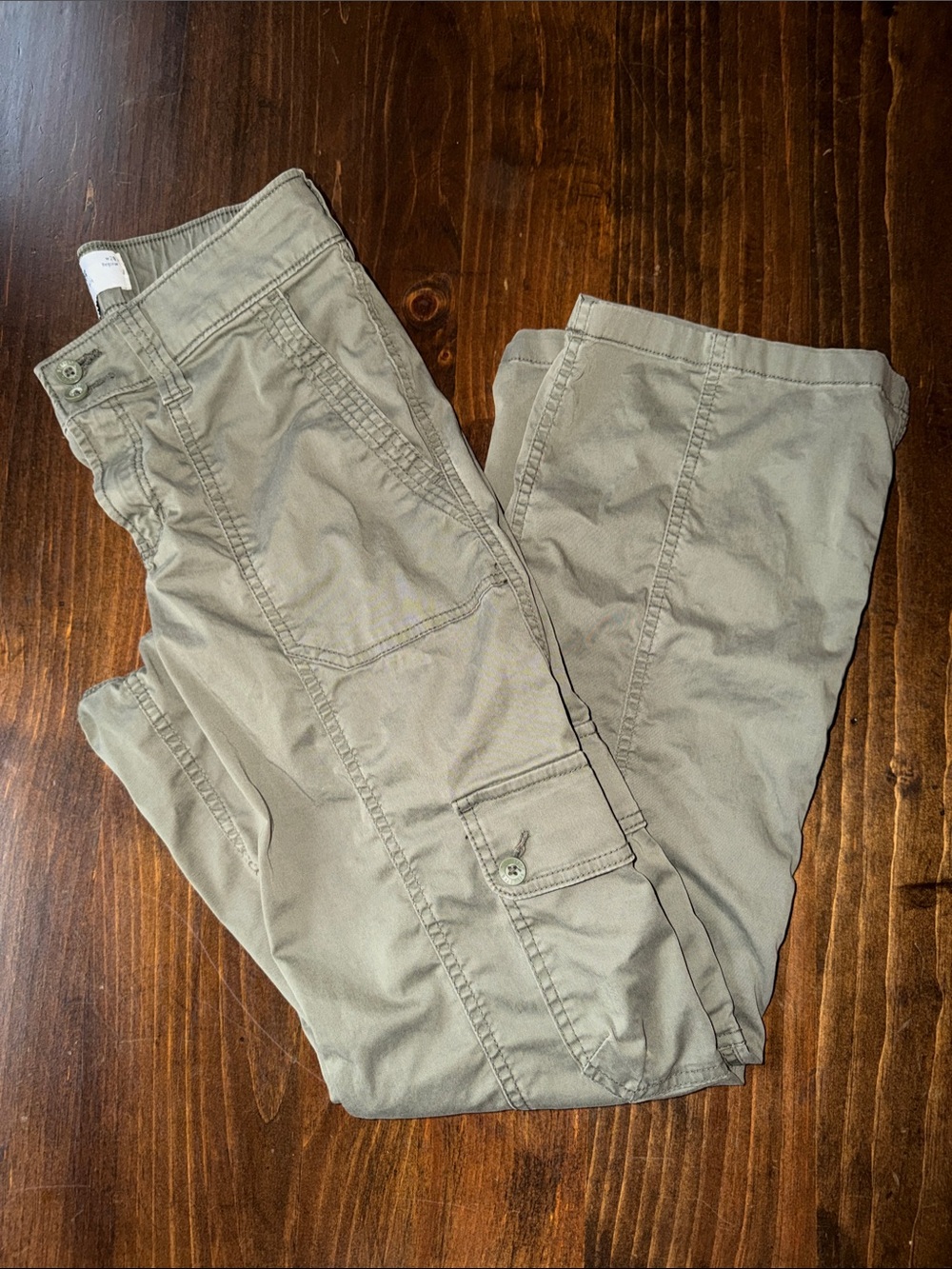 Women’s Cargo Pants in Olive Green - Casual Utility Style